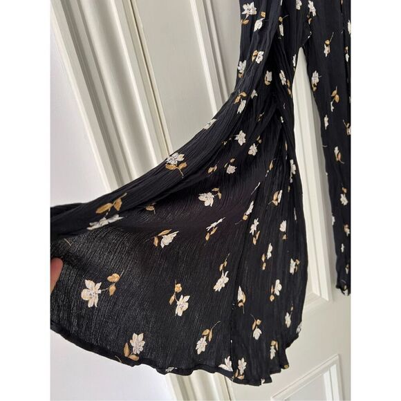 Billabong boho black and cream floral flowy open pants XS - Picture 3 of 5